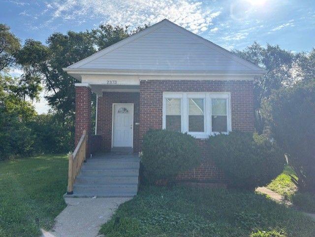 2373 Jefferson St in Gary, IN - Foto de edificio