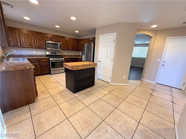 property at 968 Valetta Flat Ave