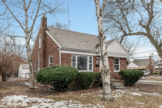 property at 18900 Edgefield St