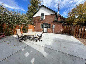 3064 N Speer Blvd, Unit B in Denver, CO - Building Photo
