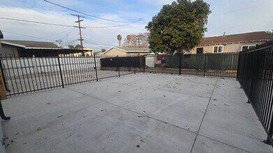 10422 1/2-10422 1/2 Graham Ave in Los Angeles, CA - Building Photo - Building Photo