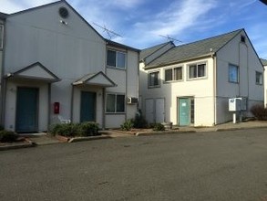 Laurelwood in Myrtle Creek, OR - Building Photo - Building Photo