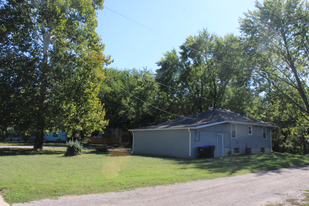 2201 SW Clay St in Topeka, KS - Foto de edificio - Building Photo