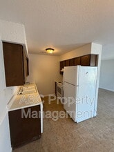 1226 W Bishop Dr in Rogers, AR - Building Photo - Building Photo