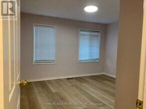 27 Moresby St in Richmond Hill, ON - Building Photo - Building Photo