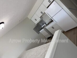 5703 S 14th St in Omaha, NE - Building Photo - Building Photo