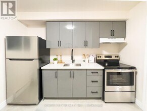 1272 Gramercy Park Pl in London, ON - Building Photo - Building Photo