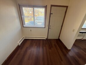 2506 Brentwood Pky, Unit B in Madison, WI - Foto de edificio - Building Photo