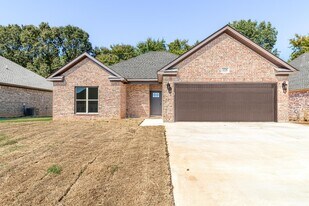 4216 Lynx Ln in Jonesboro, AR - Building Photo