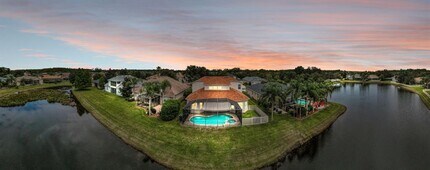 3033 Stonegate Falls Dr in Land O Lakes, FL - Building Photo - Building Photo