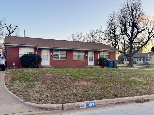 1002 E Wayne St in Edmond, OK - Building Photo - Building Photo