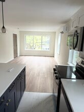 15 Roanoke St, Unit 2 in Providence, RI - Building Photo - Building Photo