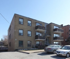 2605 Keele St in Toronto, ON - Building Photo
