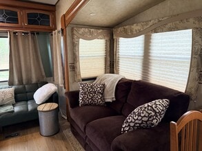 7560 Chelsea Rd in Columbiana, AL - Foto de edificio - Building Photo