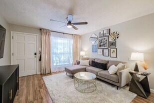 2507 Montrose Blvd in Houston, TX - Building Photo