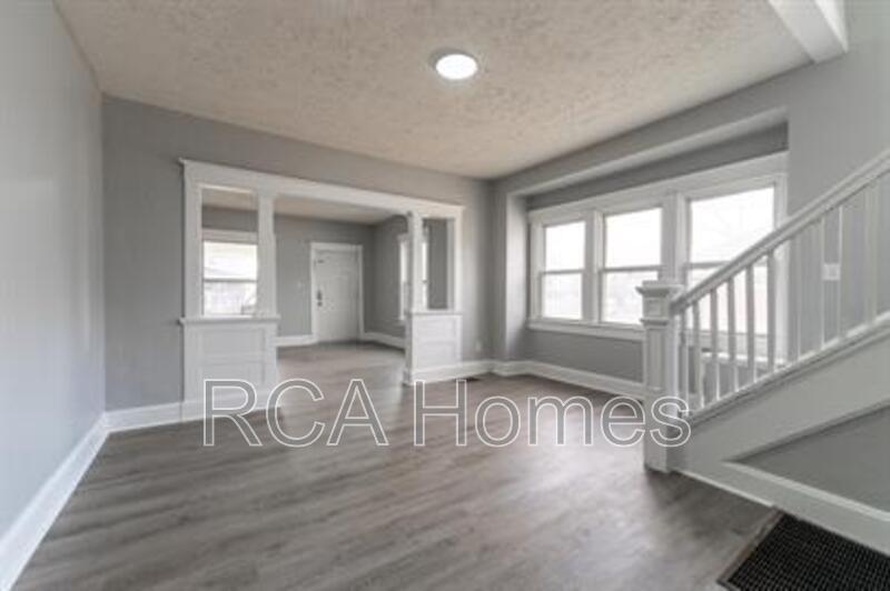 1037 N Parker Ave in Indianapolis, IN - Building Photo