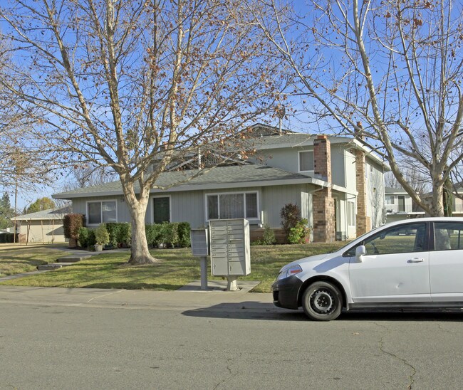4120 Gaddi Dr in Sacramento, CA - Building Photo - Building Photo