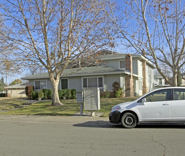 4120 Gaddi Dr in Sacramento, CA - Foto de edificio - Building Photo