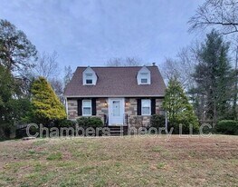8221 Mount Vernon Hwy in Alexandria, VA - Building Photo