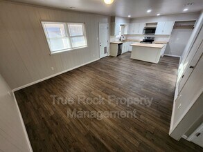 525 Rebecca Ln in Ada, OK - Building Photo - Building Photo