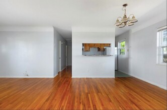 2901 Leslee Lake Dr N in St. Petersburg, FL - Building Photo - Building Photo