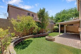 1005 Roaring River Ave, Unit 2-224 in Henderson, NV - Building Photo