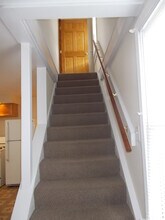 536 Spikenard St in Carnegie, PA - Building Photo - Building Photo