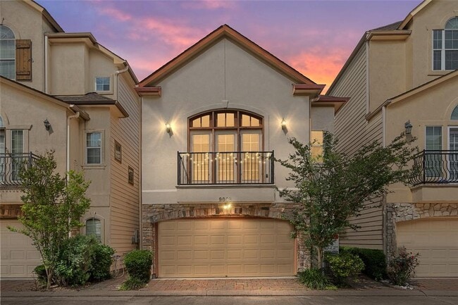 property at 9008 Bayview Cove Dr