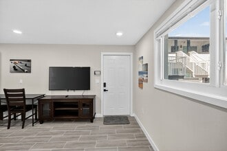 Beachside Palms @ Daytona Beach in Daytona Beach, FL - Building Photo - Building Photo