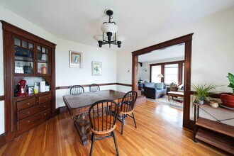 8 Niles St, Unit 2nd Floor in Boston, MA - Building Photo - Building Photo