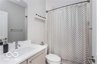 28 Central Greens Blvd in Indianapolis, IN - Building Photo - Building Photo