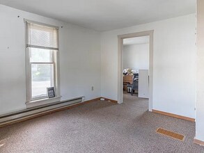 301 S Main St in Troy, ID - Building Photo - Building Photo
