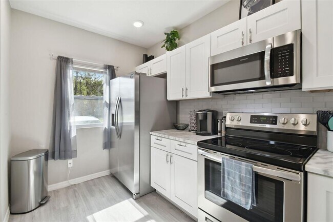 4465 Har Paul Cir in Tampa, FL - Building Photo - Building Photo