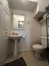 4511 Avenue B in Austin, TX - Foto de edificio - Building Photo