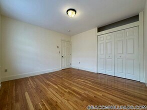 88 W Cedar St in Boston, MA - Foto de edificio - Building Photo