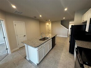 1197 Port Blue Wy in Lady Lake, FL - Building Photo - Building Photo