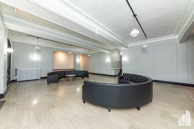 4526 N Sheridan Rd-Unit -2 in Chicago, IL - Building Photo - Building Photo