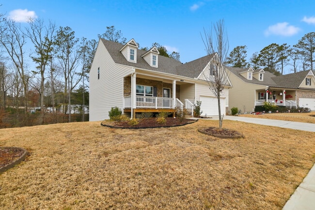 520 Edgemore Rd in Holly Springs, GA - Building Photo - Building Photo