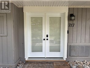 11 Dawson Dr in Collingwood, ON - Building Photo - Building Photo