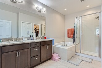 3574 S Lisbon Ct in Aurora, CO - Building Photo - Building Photo