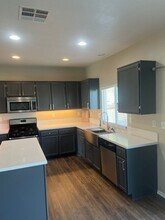 2287 Willowbrook Ln in Perris, CA - Building Photo - Building Photo