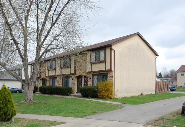 7651-7673 Scofield Ct in Dublin, OH - Foto de edificio - Building Photo