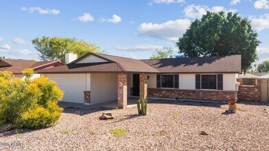 1525 W El Alba Way in Chandler, AZ - Building Photo - Building Photo