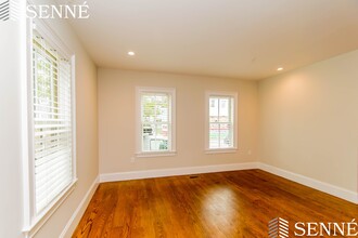 132 Columbia St, Unit 1 in Cambridge, MA - Building Photo - Building Photo