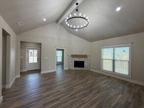 409 Essex Ln in Wolfforth, TX - Building Photo - Building Photo