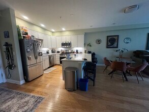 15 Guild St in Boston, MA - Building Photo - Building Photo