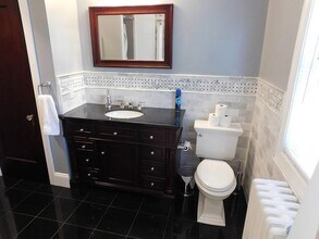 78 W Market St, Unit #2 in Bethlehem, PA - Foto de edificio - Building Photo