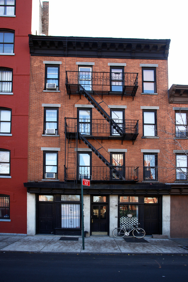 447 Hicks St in Brooklyn, NY - Foto de edificio - Building Photo