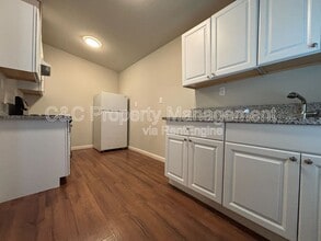 421 N Diana St in Fresno, CA - Building Photo - Building Photo