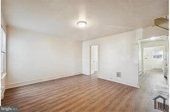 1112 Johnson St in Chester, PA - Building Photo - Building Photo